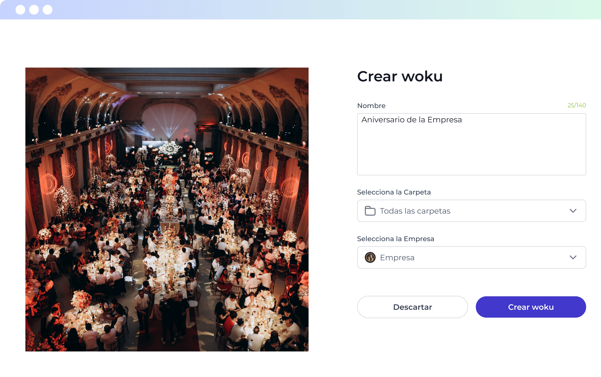 Interfaz de escritorio de woku para crear un woku, con foto de un evento corporativo y campos para definir nombre, carpeta y empresa.